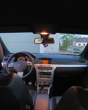 Opel Astra cena 9450 przebieg: 251000, rok produkcji 2005 z Piwniczna-Zdrój małe 92
